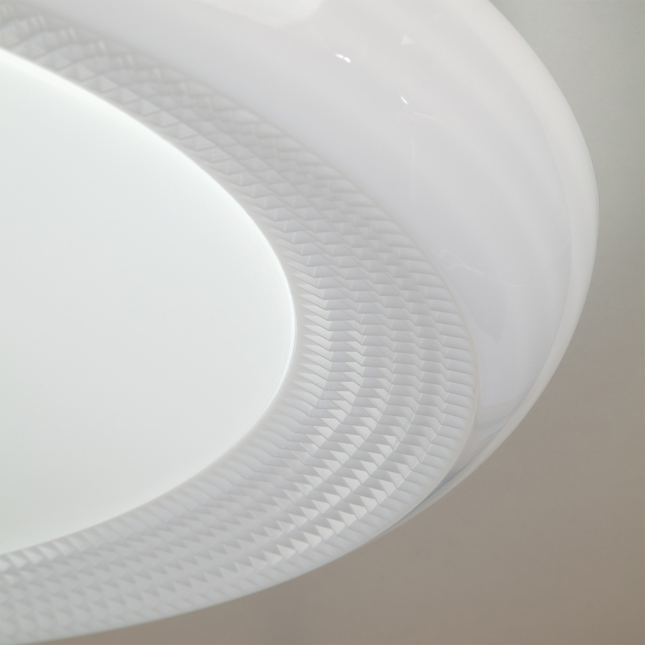 Потолочный светодиодный светильник с пультом ДУ Eurosvet Weave 40013/1 LED белый