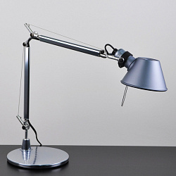 Настольная лампа Artemide A011900 в стиле Минимализм. Коллекция Tolomeo Micro. Подходит для интерьера 