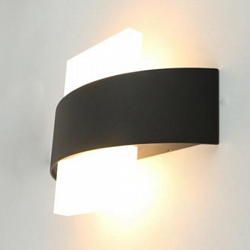 Настенный светильник Arte Lamp A1444AP-1BK в стиле Современный. Коллекция CROCE. Подходит для интерьера 